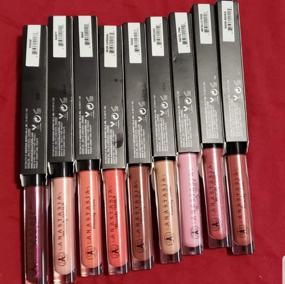 Anastasia Beverly Hills Lip Gloss - Picture 2 of 5